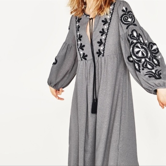 ❤️ Zara Grey Midi Embroidered Peasant Dress - Picture 8 of 8